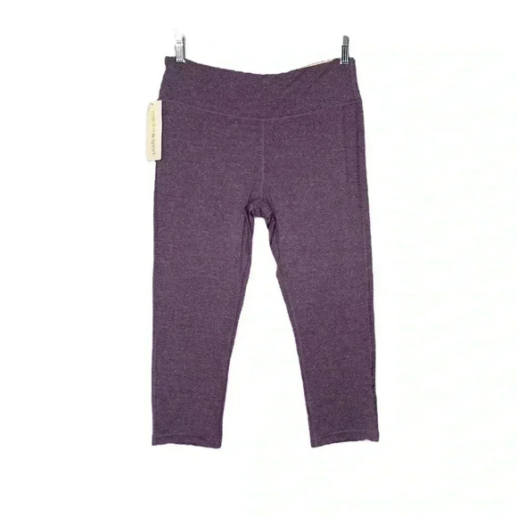 NWT Marika Sport Women’s Phlox Spacedye Striped Capri Leggings - Picture 1 of 5
